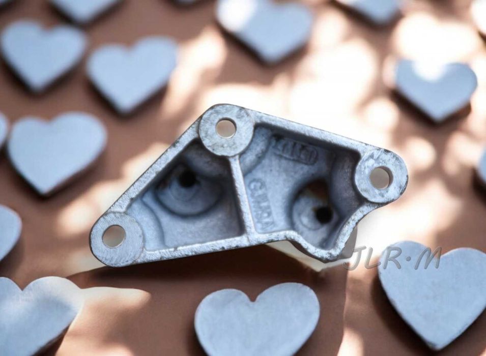 Łapa, wspornik silnika Range Rover Evoque L551 2.0D OE K8D2-5K291-AB