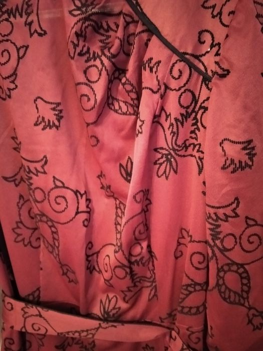 Платье женское .