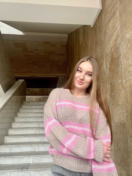 Репетитор з англійської та іспанської для школярів