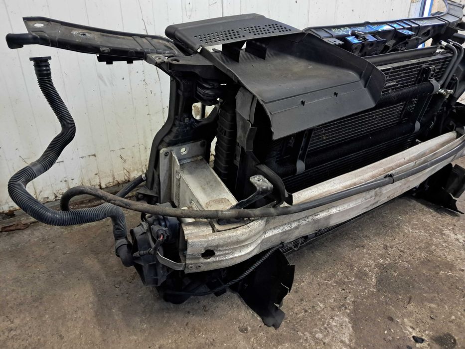 AUDI S4 B8 S5 8T przed Lift 3.0 TFSI pas przedni wzmocnienie belka