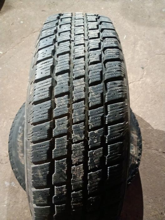 Opony,koła zimowe 215/75/r15