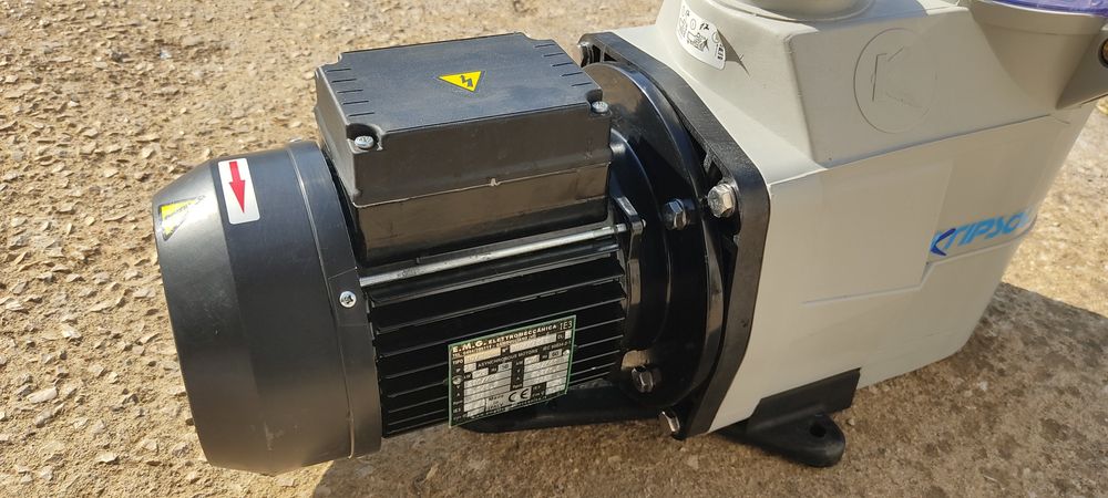 Bomba de Piscina Kripsol Trif. 400V 1 CV