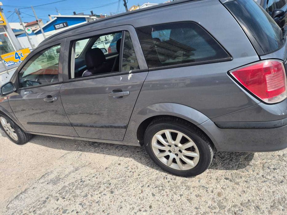 Opel Astra 2005 - Gasolina - 175000km