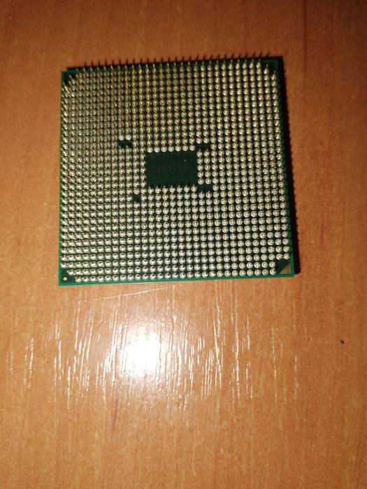 Процесор AMD Athlon X4 840 (FM2+) + Кулер у комплекті