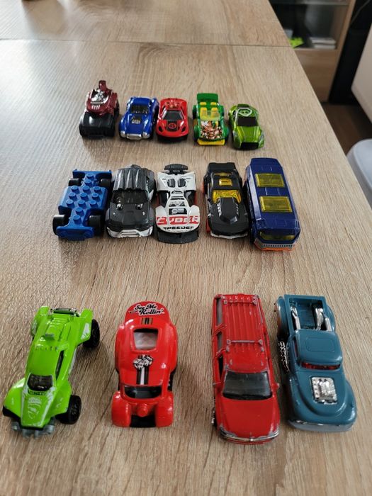 Resoraki autka samochodziki hot wheels autko samochodzik