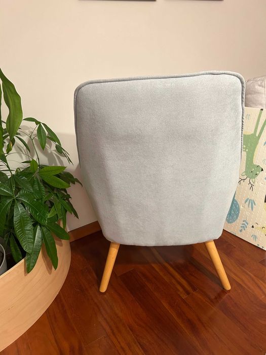 Cadeirão Moderno cor Menta — COMO NOVO | Design Escandinavo