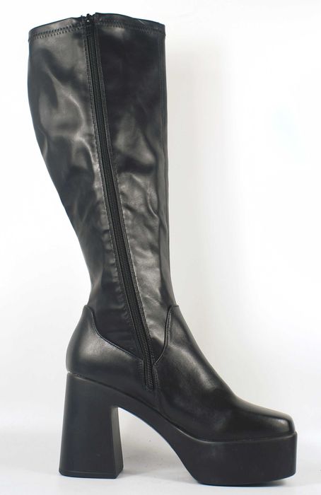 Kozaki na platformie Rubi roz. 38