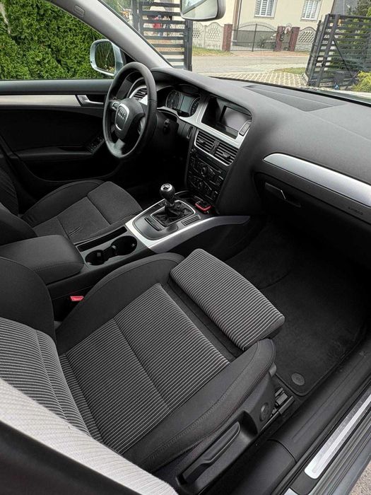 Audi A4 B8 2008r