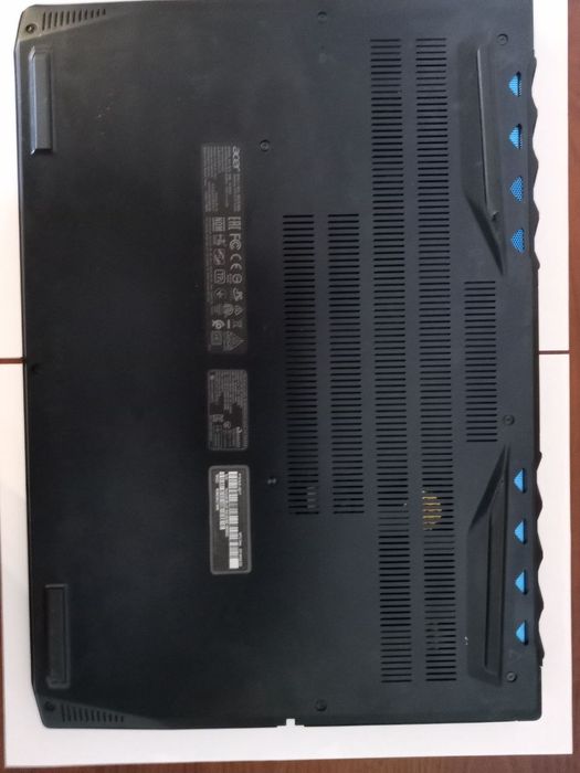 Ноутбук игровой Acer Predator triton 500 (i5-8300H + GeForce RTX 2080,