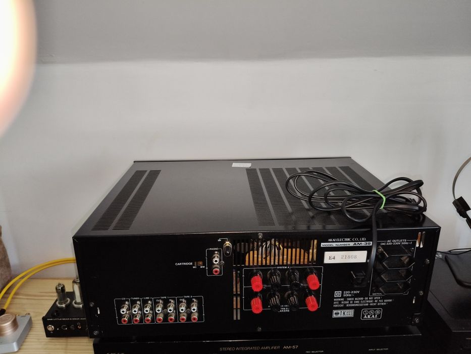 Wzmacniacz Akai AM 39