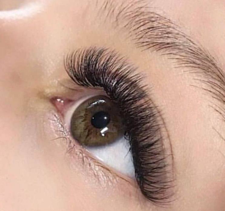 Наращивание, ламинирование ресниц и бровей   200-500 грн