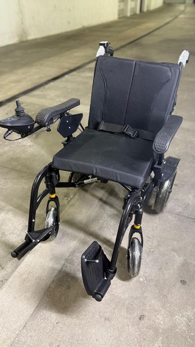 Wózek inwalidzki elektryczny