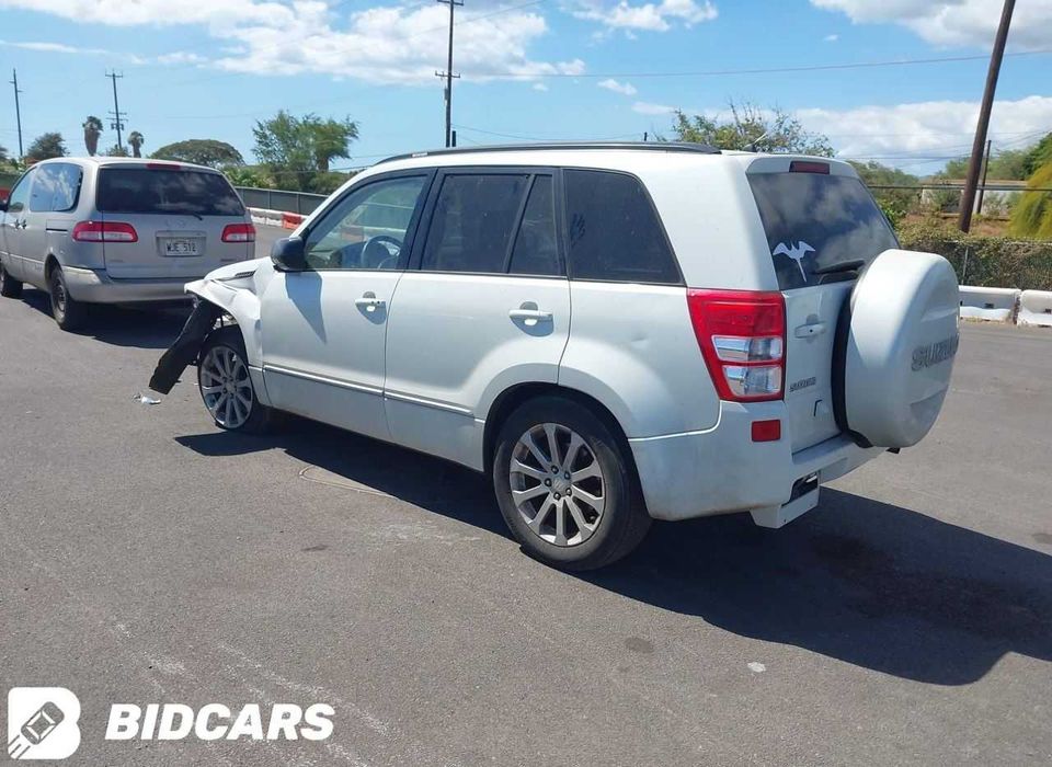 SUZUKI GRAND VITARA 2013 2.4 Części