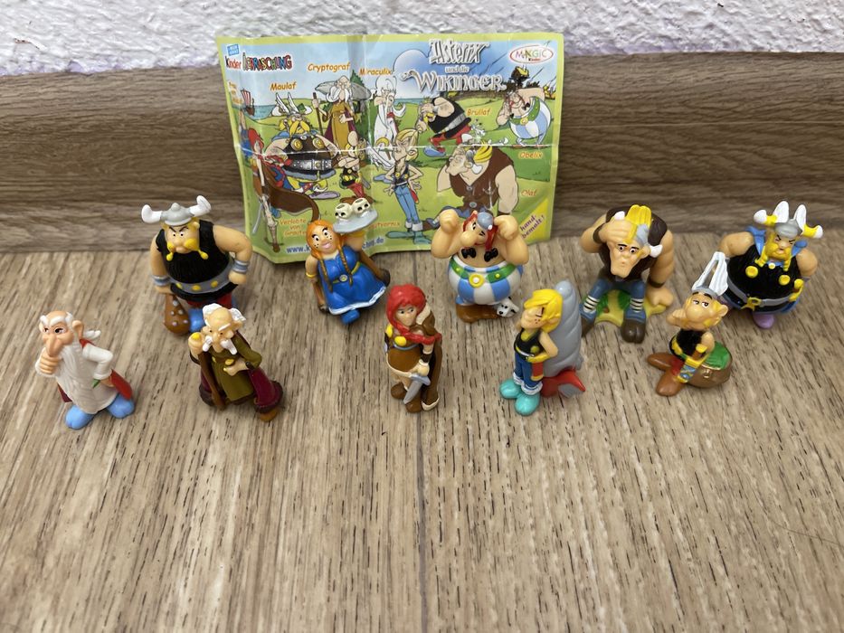 Продам киндер дерево, Астерикс, Властелин колец, Акваленд