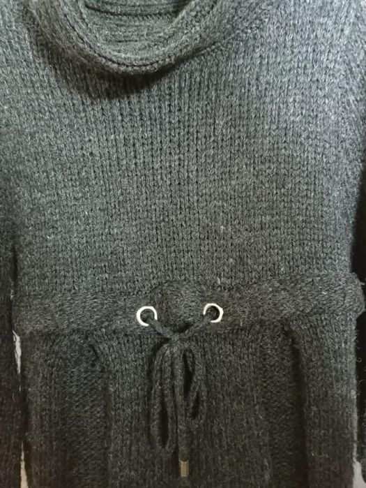 Camila de lã cinzenta