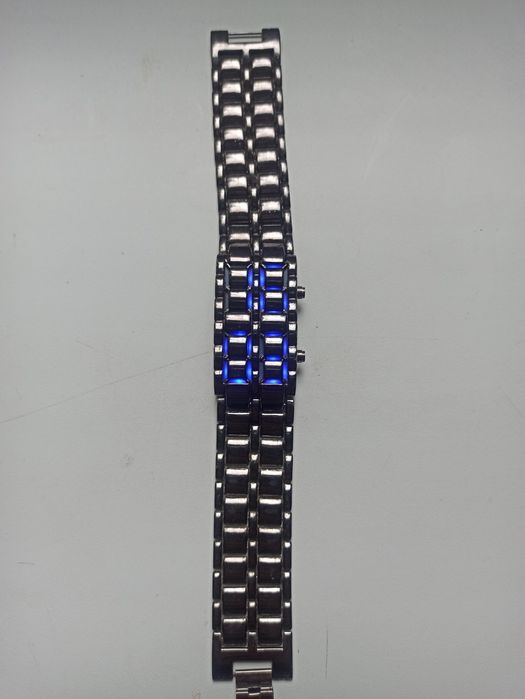 Часы мужские наручные, карманные.браслеты