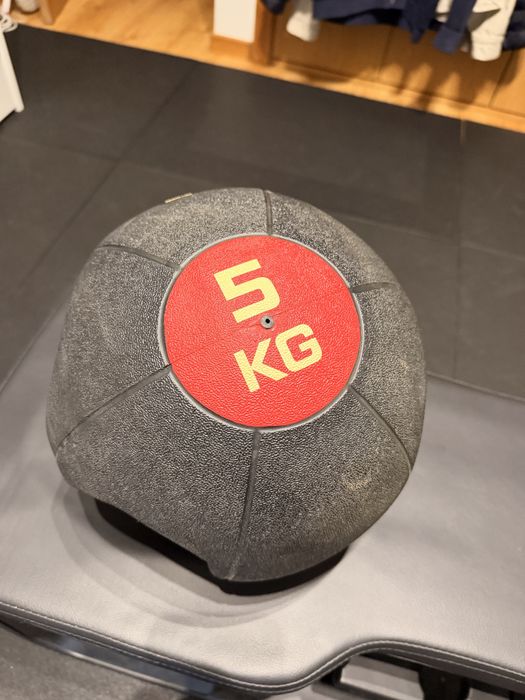 Bola Medicinal BOOMFIT com pega (5kg)
