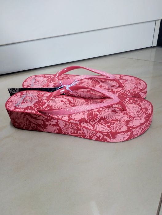 Nowe klapki japonki na koturnie 37/38