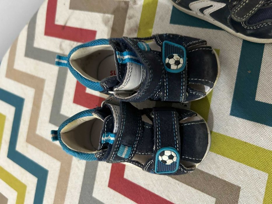 Sandálias e Sapatilhas Bebé (usadas)