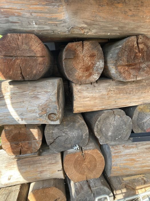 Bale drewniane po budowie domu z bali - ok. 3,50 metra przestrzennego