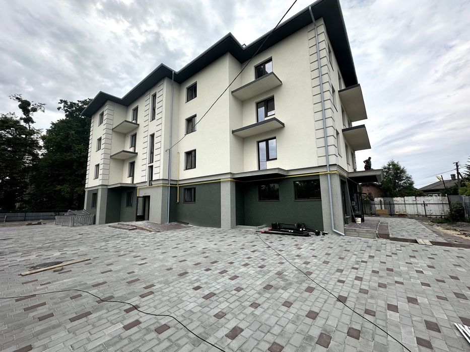 Оренда приміщення під аптеку 51,75 м² навпроти лікарні | Броди, вул. Лесі Українки 4