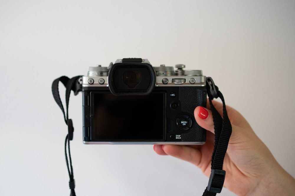FUJIFILM X-T4 SILVER — 11.000 fotos | Nunca fez video | KIT COMPLETO