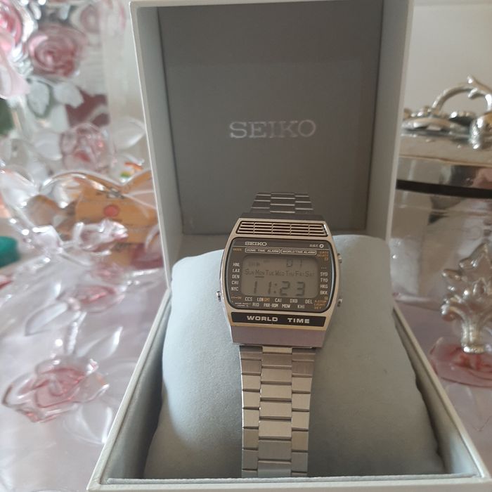 Seiko digital World Time