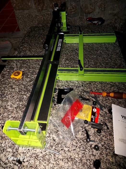 Maquina de cortar tijoleira ceramica ou azuleijo