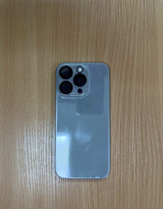 Продам iPhone 16 Pro Natural Titanium , 128 ГБ. ( новое состояние )