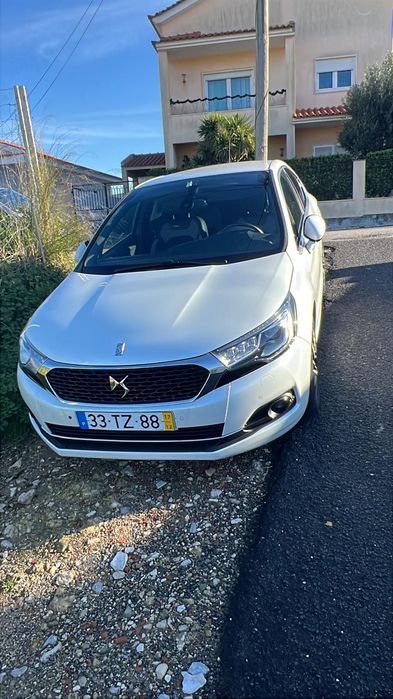 Carro ligeiro  DS 4
