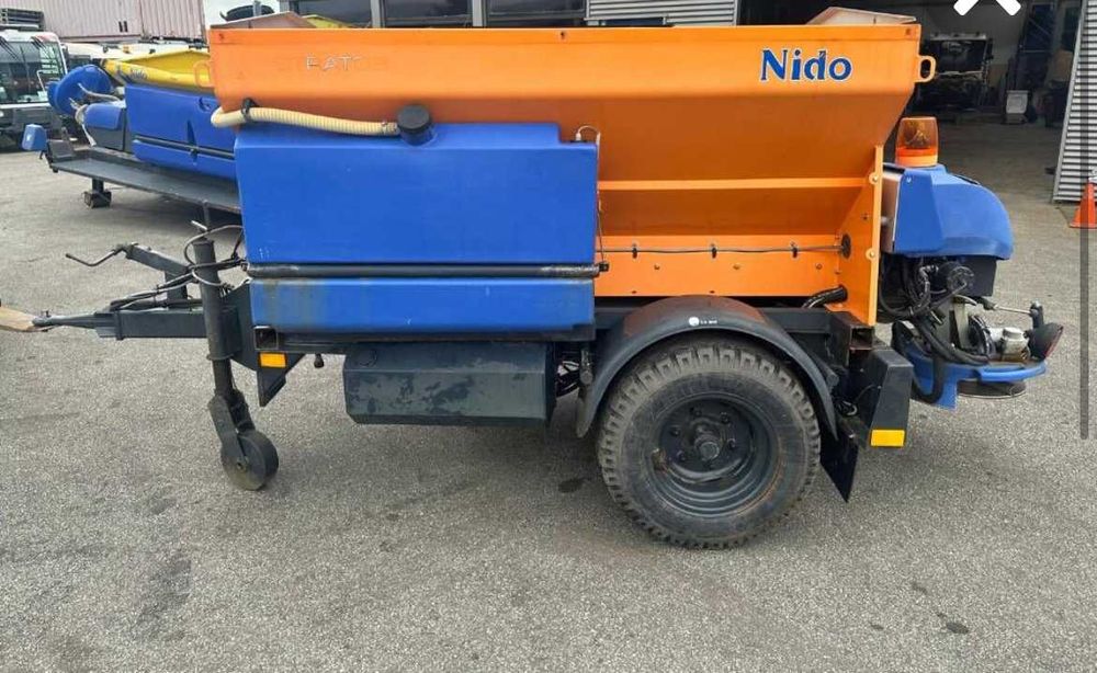 Piaskarka Solarka Posypywarka Epoke Igloo Schmidt Nido Stratos