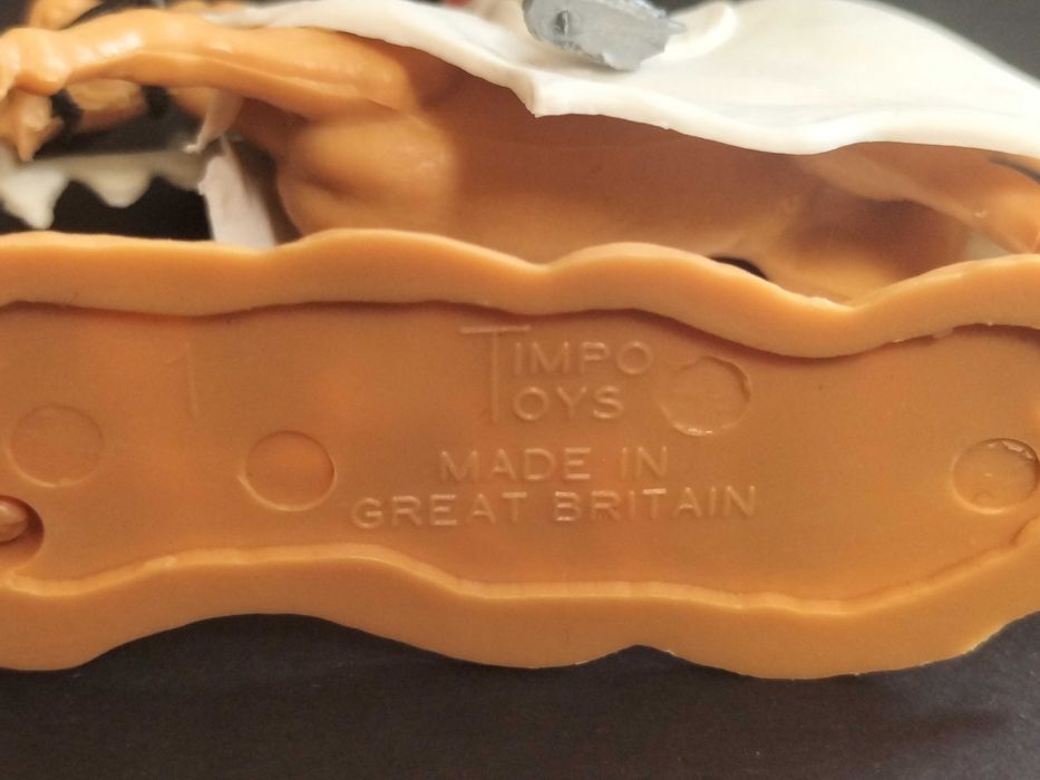 TIMPO TOYS 
Mediaval a cavalo da série - VISOR KNIGHTS