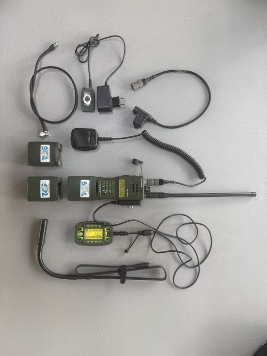 PRC 152 kdu tri radio 15W dual