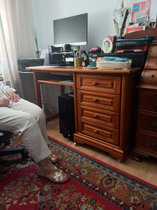 Moveis vintage comoda e jogo