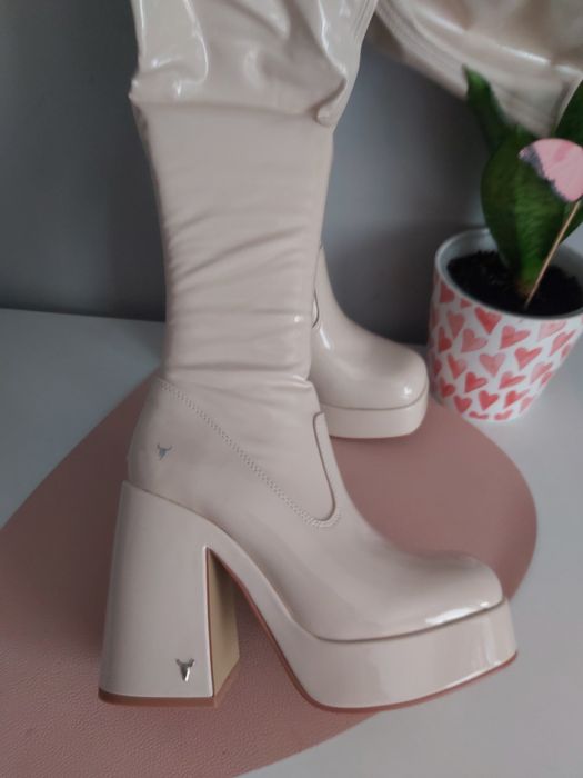 Kozaki lakierowane Windsor Smith 38 24.5cm