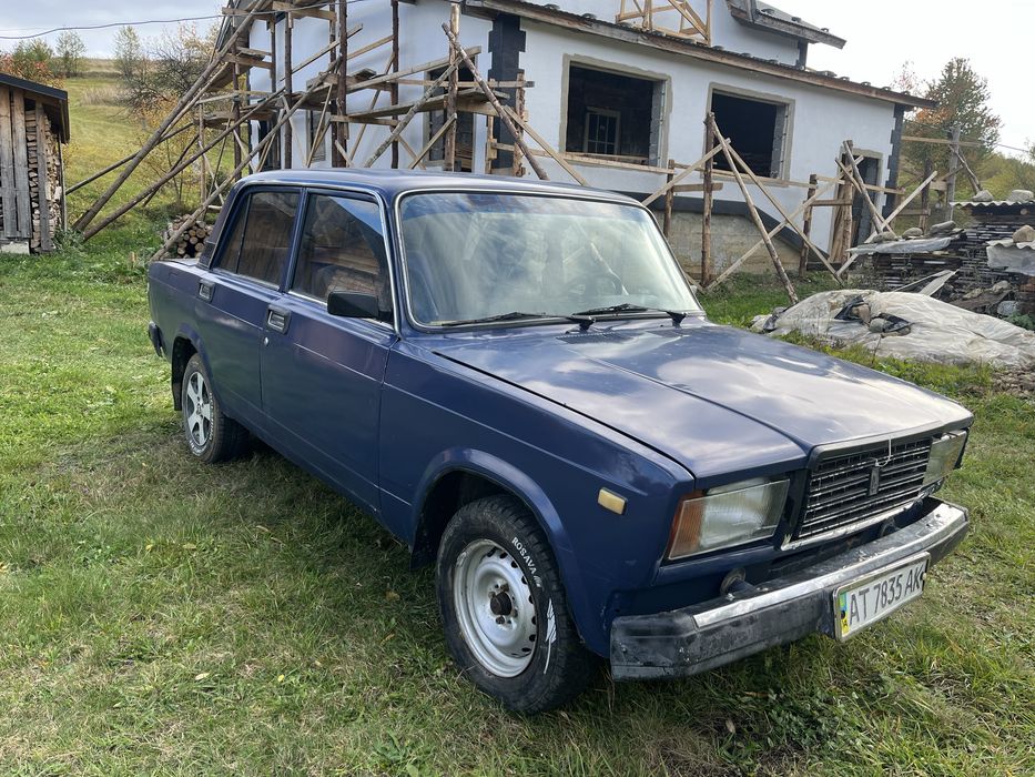 автомобіль ваз 2107