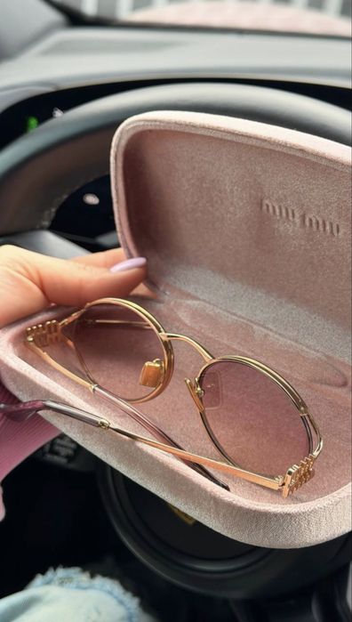 Жіночі Окуляри MIU MIU