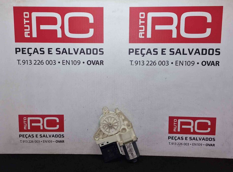 Elevador Vidros Trás Esquerdo 827310185R - RENAULT MEGANE III Hatchback