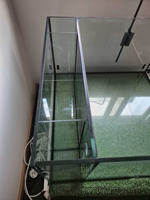 Aquário com sump & móvel (~280 L)