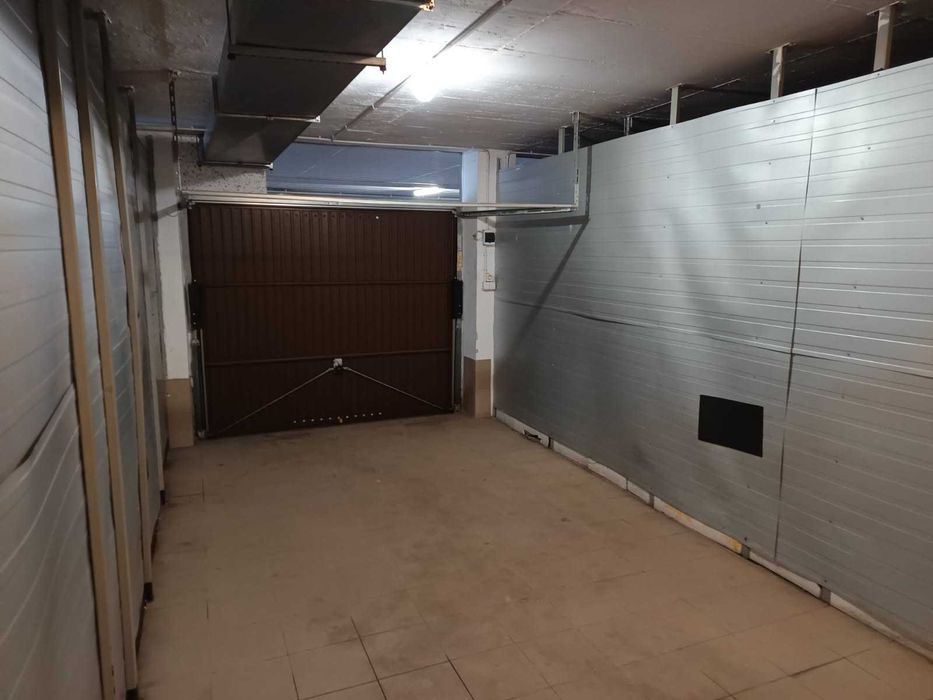 garaż Transportowa 11