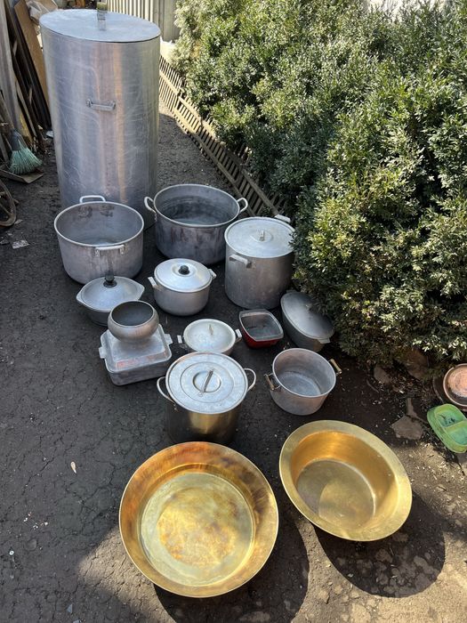 Кастрюля чавун   алюминий и латунь 10-230 л