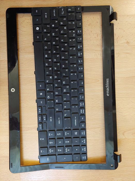 Ноутбук на запчастини