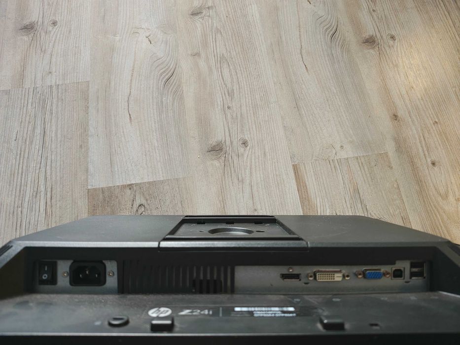 Dell Precision 5810 + Monitor