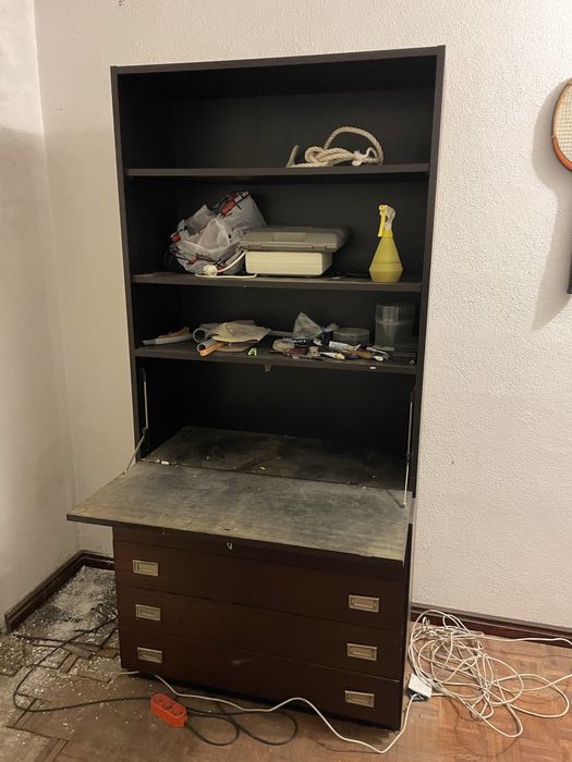 Cómoda com gavetas, estante/escrivaninha