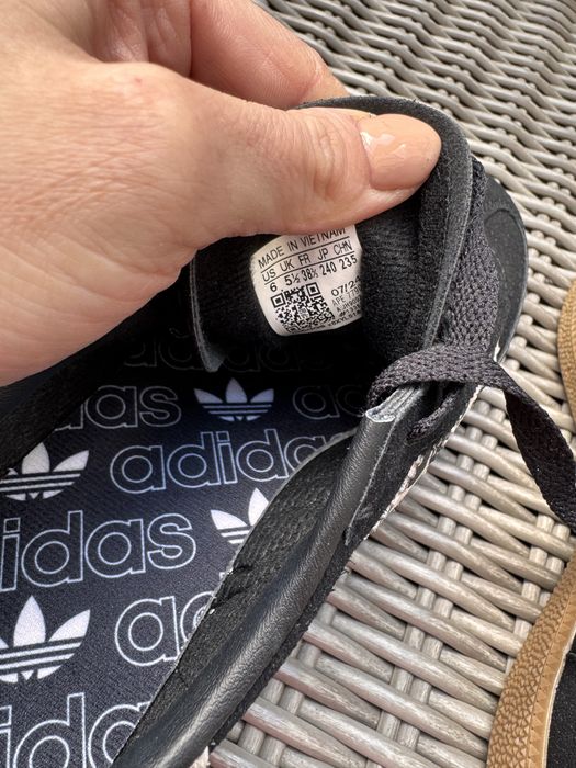 Adidasy czarne z panterką z brazową podeszwą 38 2/3