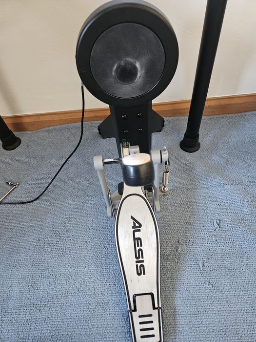 Bateria Alesis nitro max