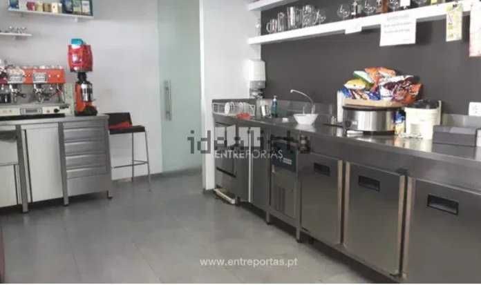 Cafetaria /Snak Bar/Pão Quente