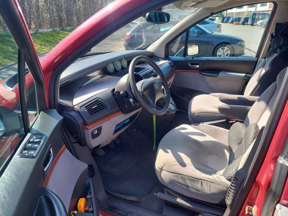 Citroen C-8 Exclusive  2004, 2.2 B/LPG