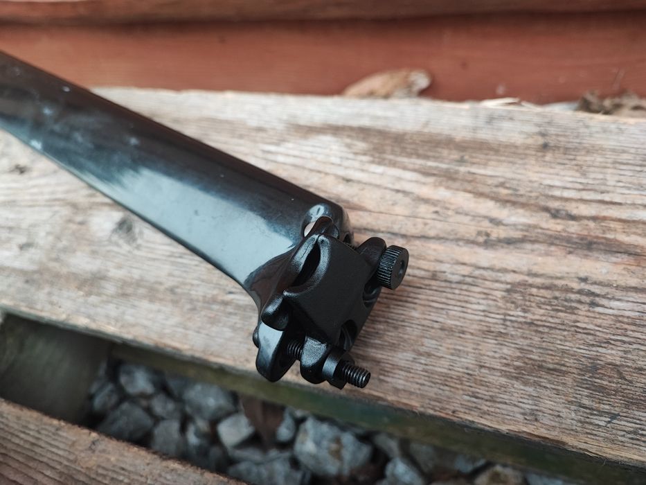 Sztyca rowerowa szosowa aero Carbon 360mm