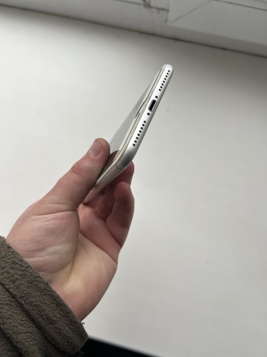 Iphone 7+ 128  можно на запчасти